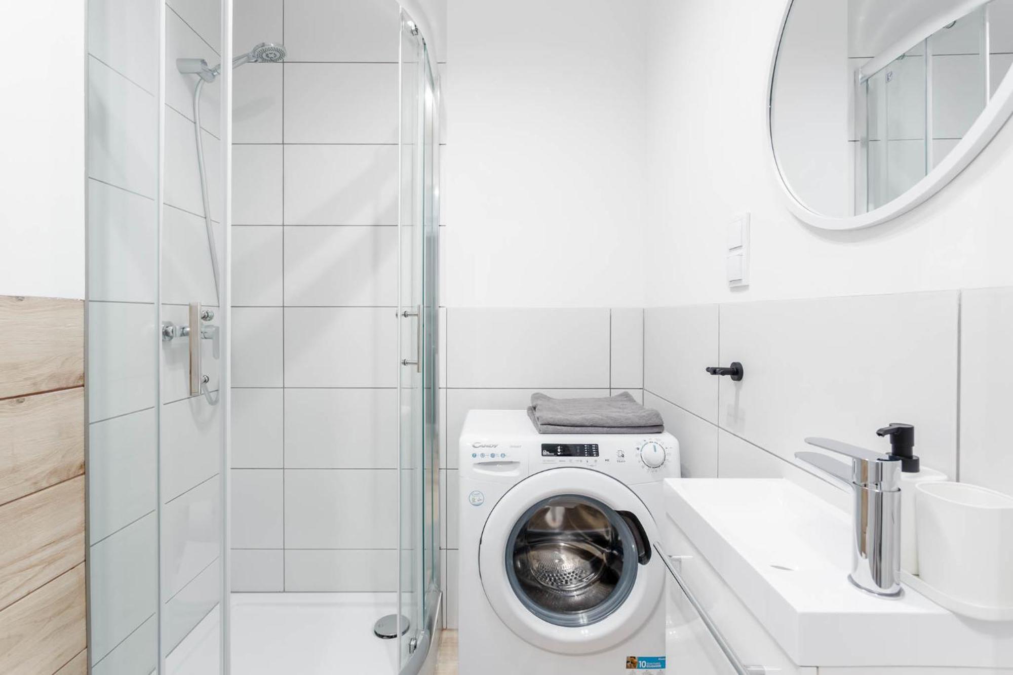 Enjoy! Srodmiescie Nowogrodzka Apartment Варшава Екстериор снимка