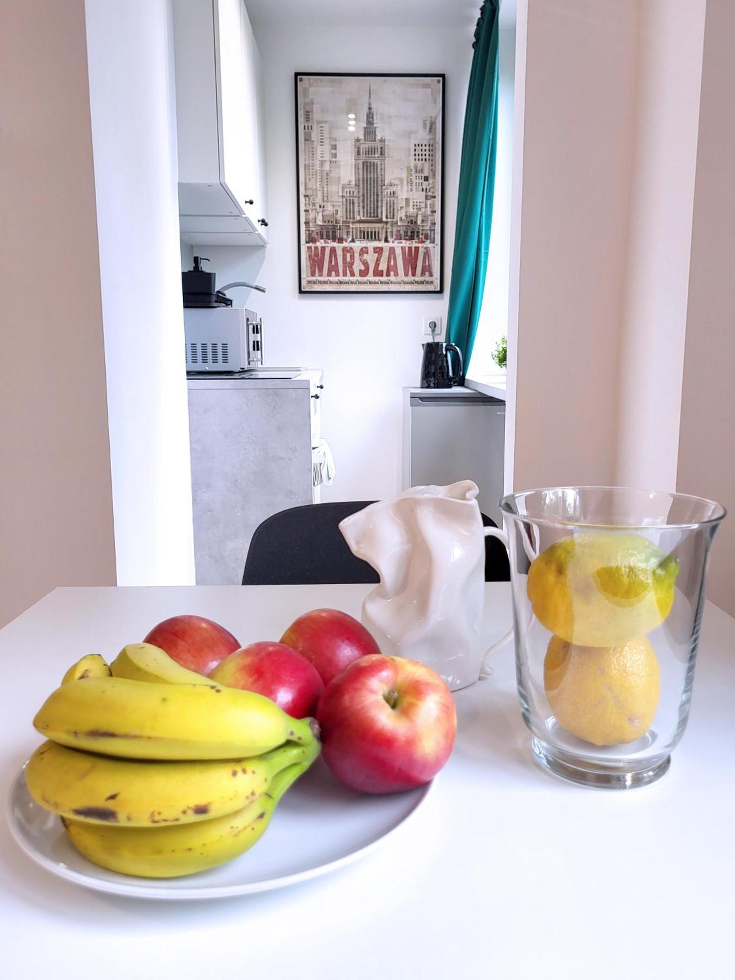 Enjoy! Srodmiescie Nowogrodzka Apartment Варшава Екстериор снимка